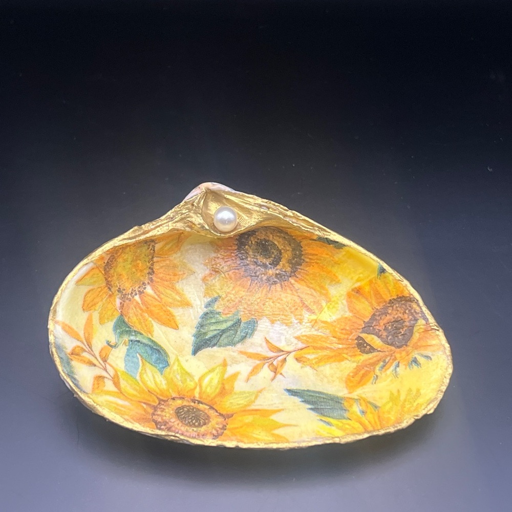 Sunflower Decorative Shell Dish